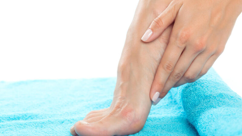 Domače zdravilo proti potenju nog, ki res pomaga